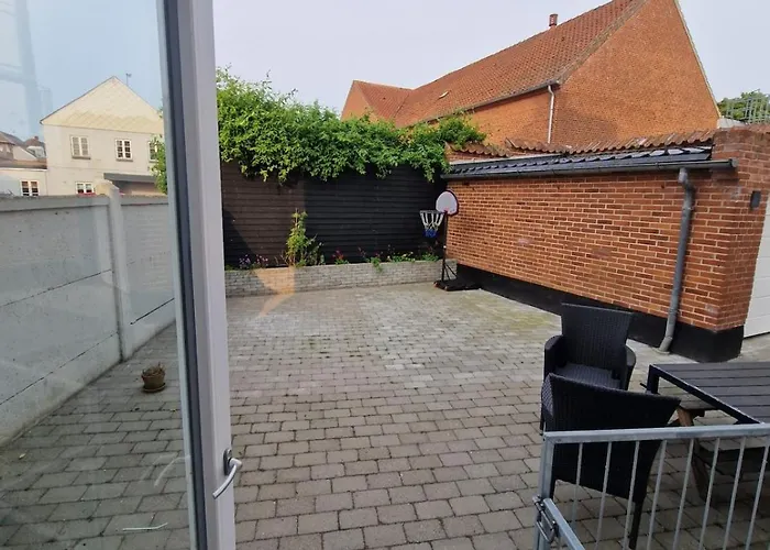 I Апартаменты *